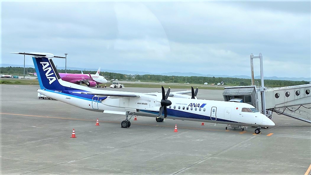 ANA DHC8-400 ボンバルディア ANA、ボンバルディアDHC8-Q400型機を2026年度以降に退役へ